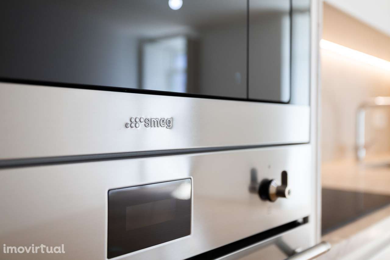 APARTAMENTO DUPLEX T1 DE LUXO, A 3 MINUTOS DA AV. DA LIBERDADE - Grande imagem: 3/20