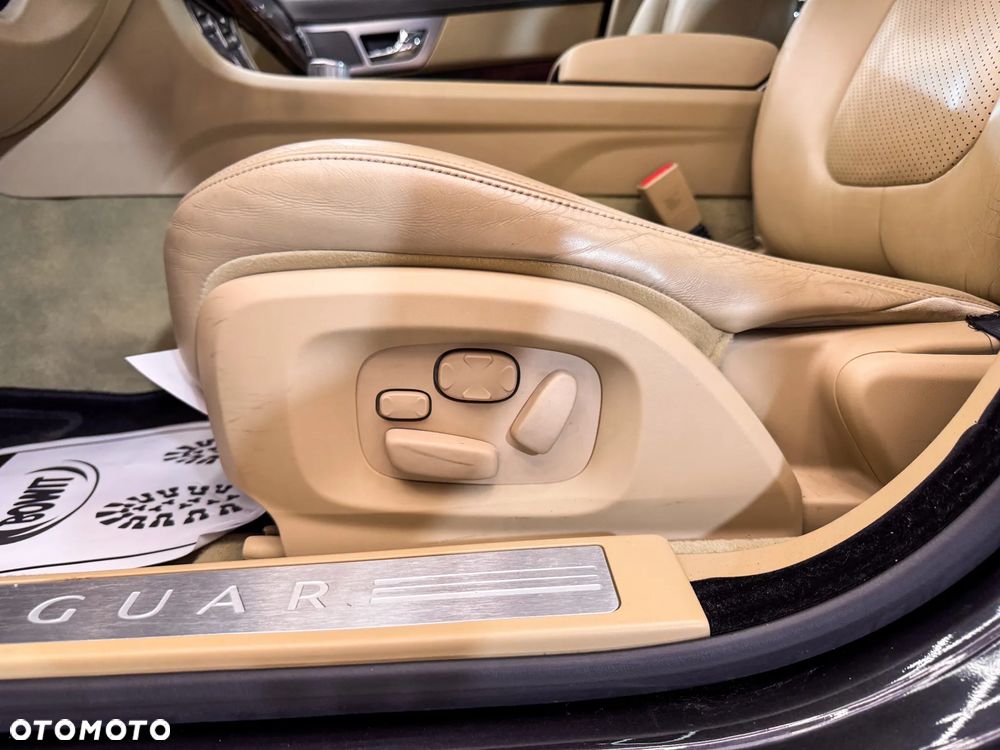 Jaguar XF 5.0 V8 Premium Luxury - 36