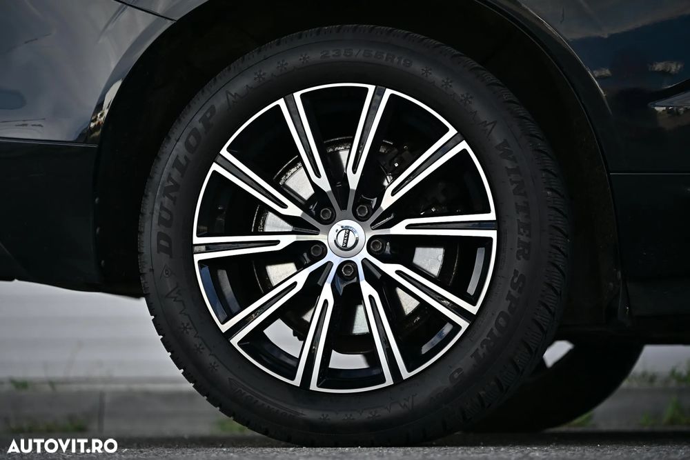 Volvo XC 60 B4 D AWD Geartronic Momentum - 10