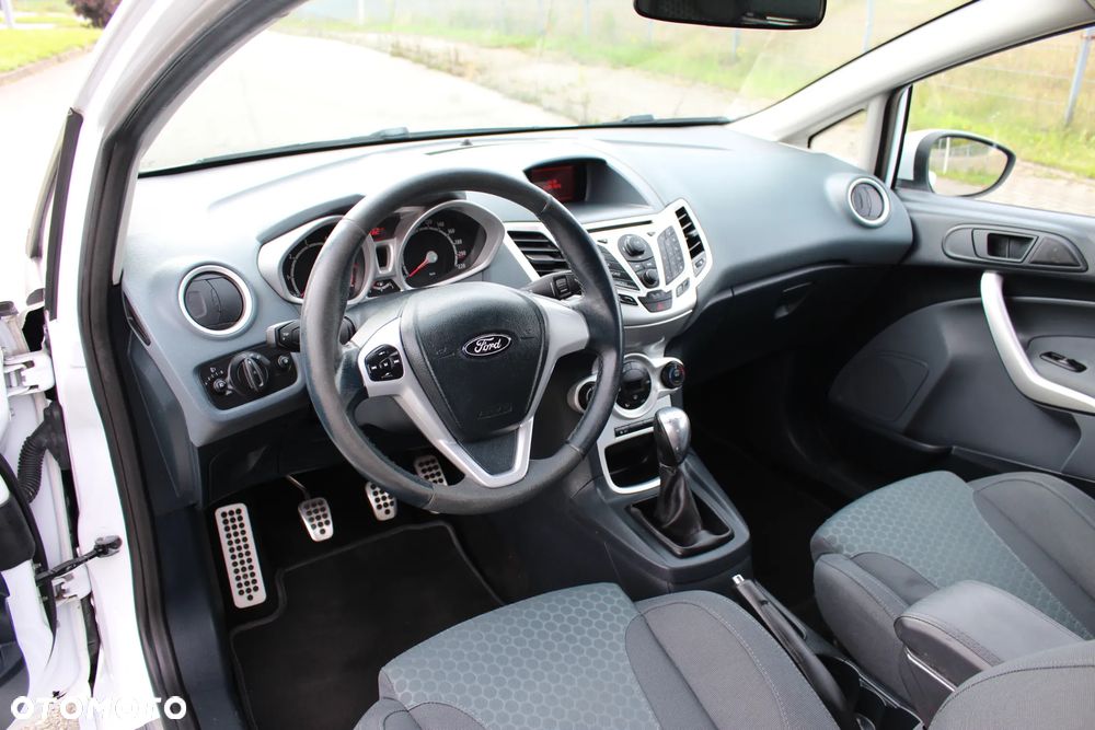 Ford Fiesta 1.6 Ti-VCT Sport - 8