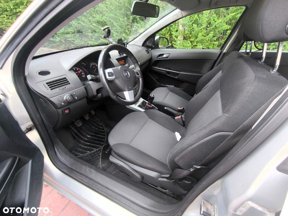 Opel Astra 1.6 - 8