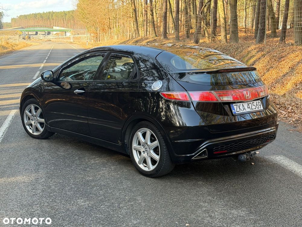 Honda Civic 1.8 Sport - 11