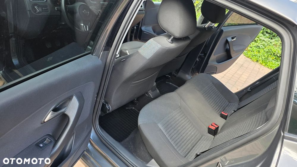 Volkswagen Polo - 36