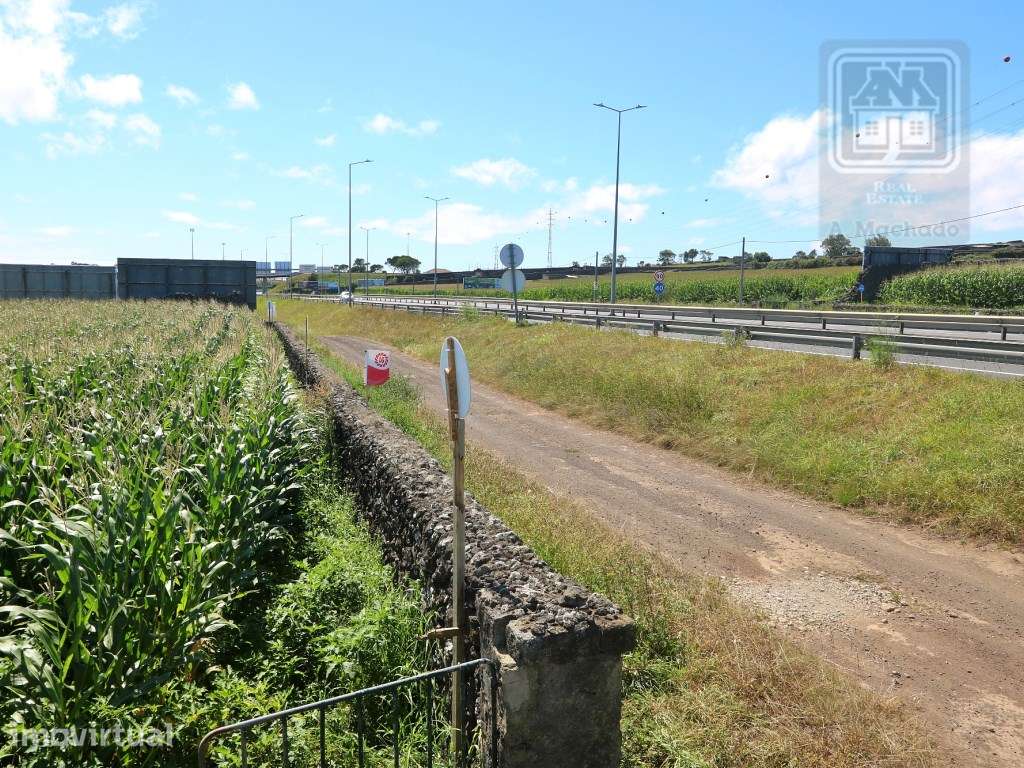 VENDA de TERRENO com potencial para Construção - São José, Ponta De... - Grande imagem: 2/4