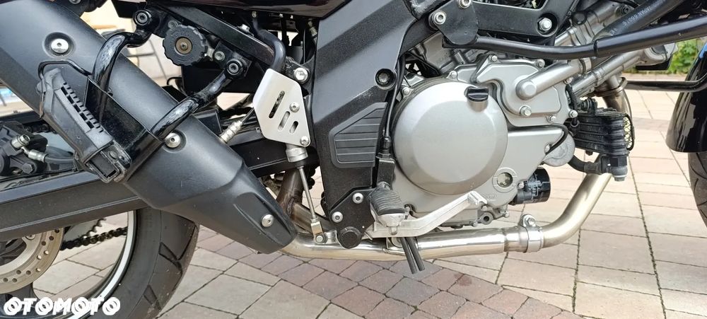Suzuki V-STROM - 28