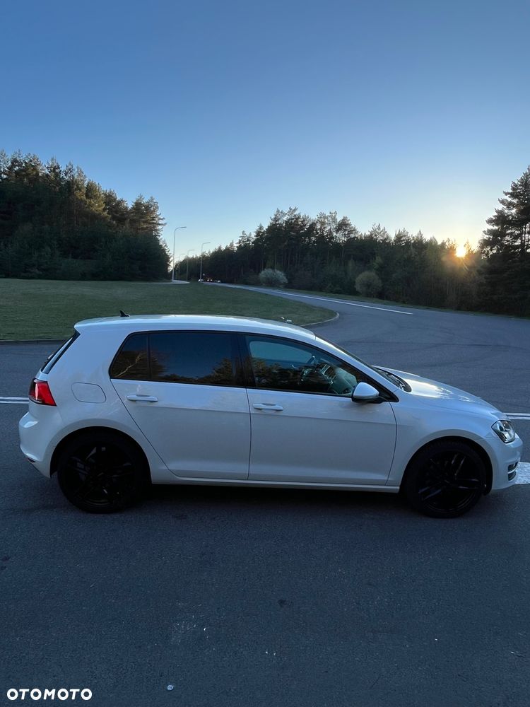 Volkswagen Golf 1.6 TDI BlueMotion Comfortline - 12