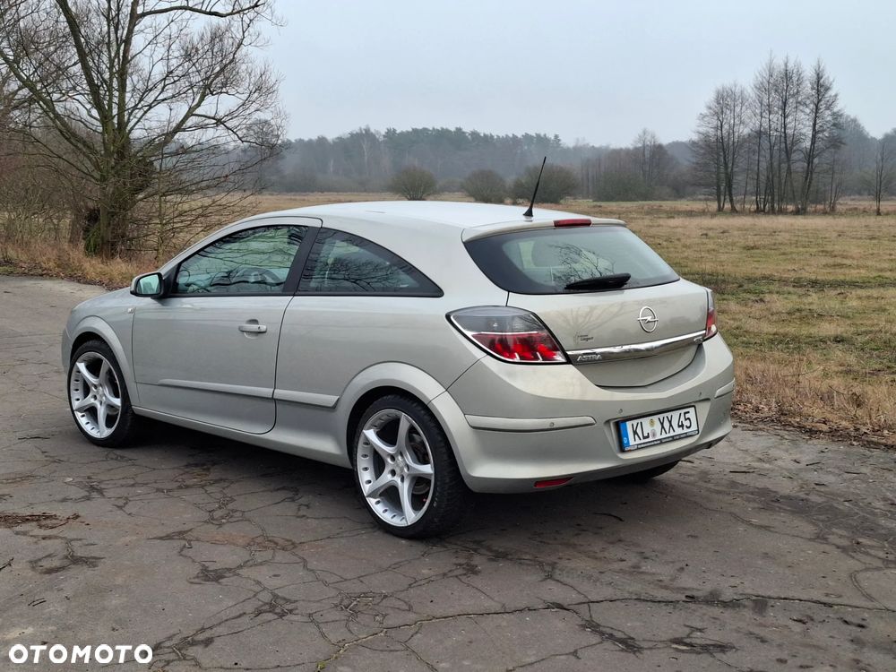 Opel Astra 1.6 Selection 110 Jahre - 11