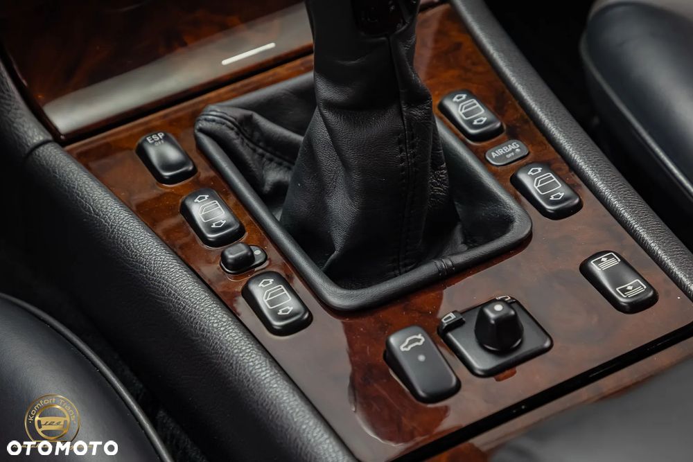 Mercedes-Benz Klasa E - 20