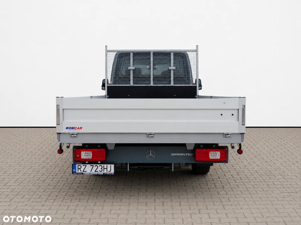 Mercedes-Benz Sprinter - 20