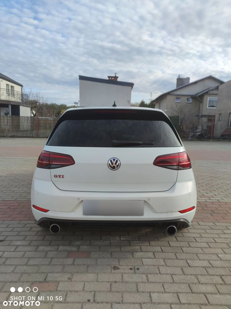 Volkswagen Golf GTI (BlueMotion Technology) - 5