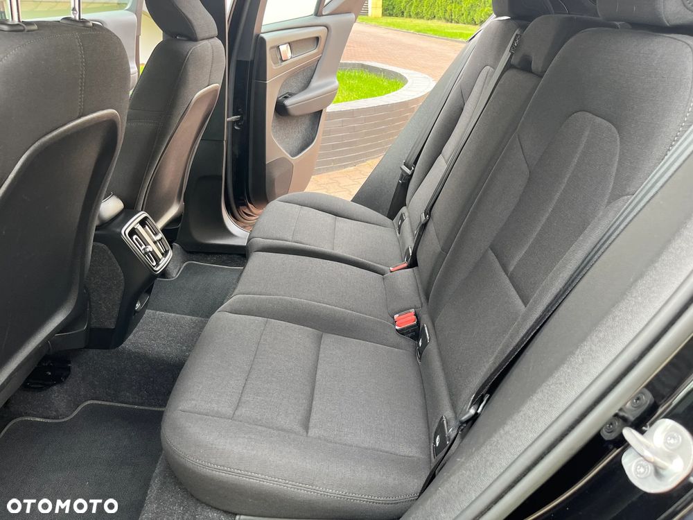 Volvo XC 40 B3 Essential - 19