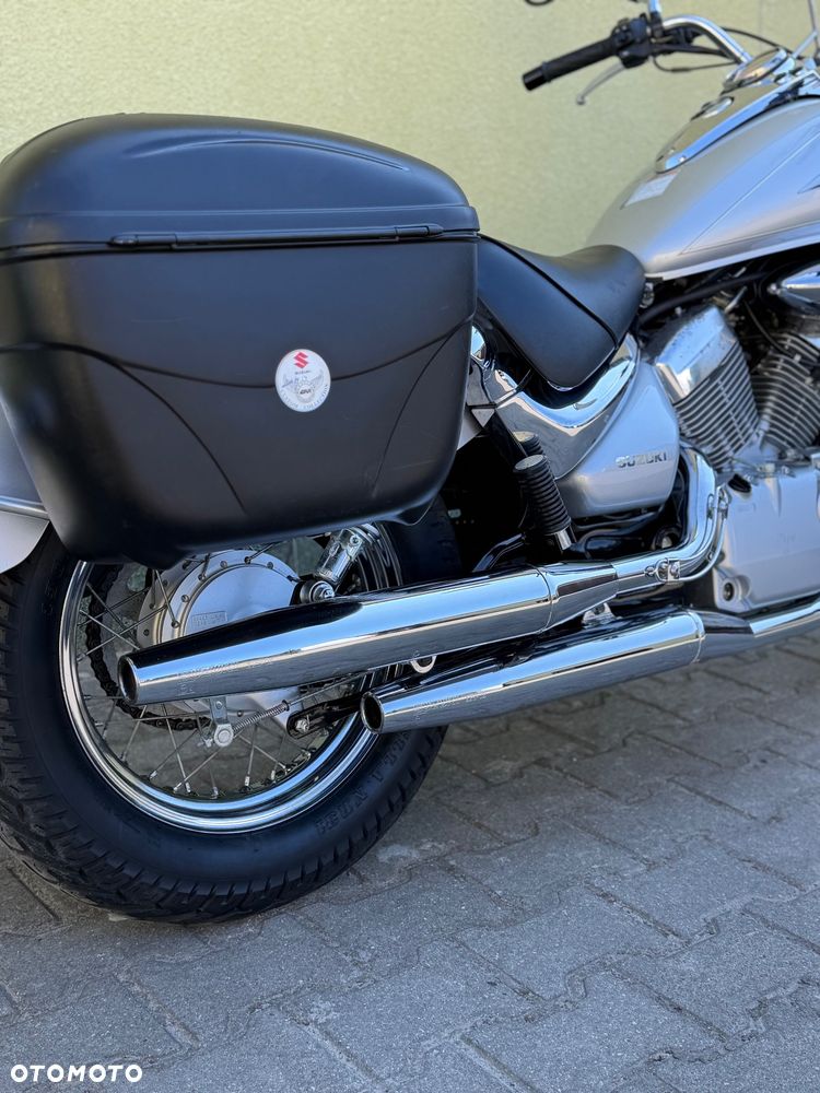 Suzuki Intruder - 15