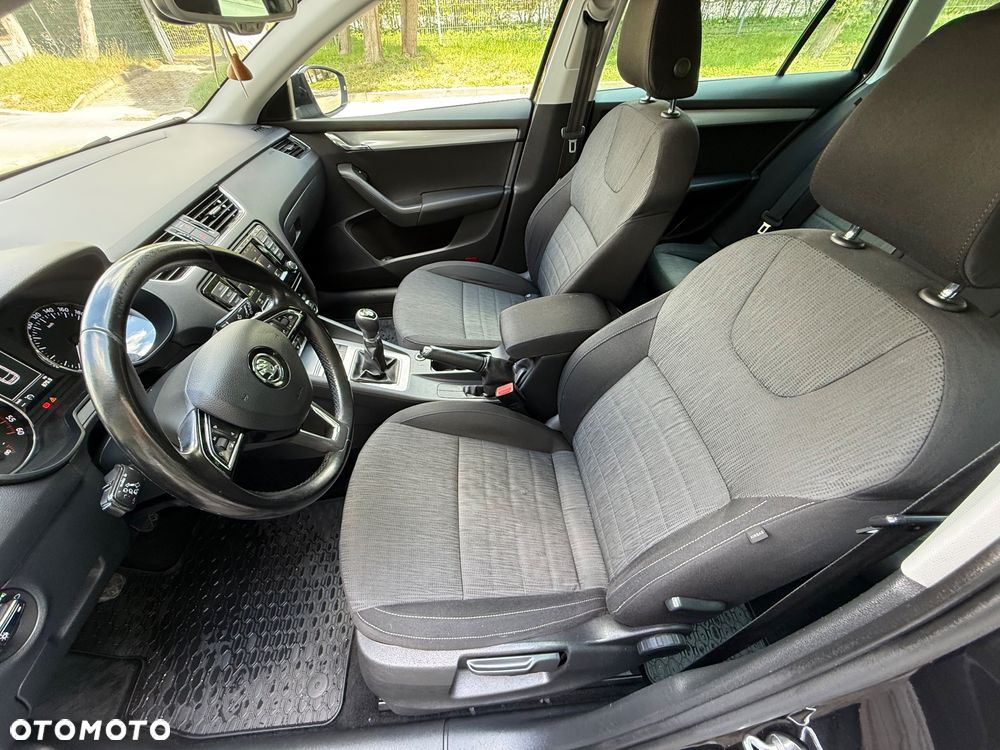 Skoda Octavia 2.0 TDI Drive - 7