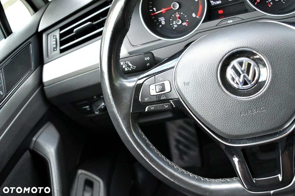 Volkswagen Passat Variant 1.6 TDI (BlueMotion Technology) Trendline - 14