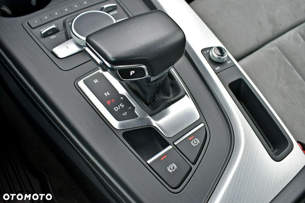 Audi A4 Limousine 2.0 TFSI ultra Sport S tronic - 28