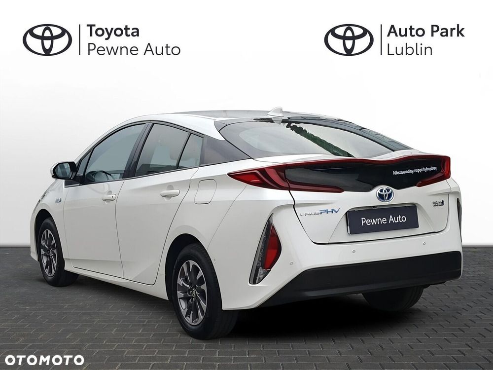 Toyota Prius - 3