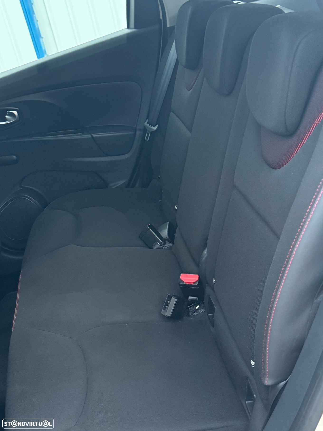 Renault Clio Sport Tourer - 8