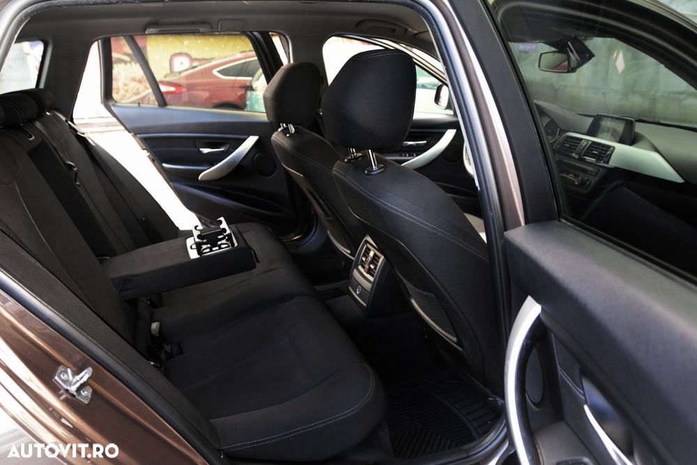 BMW Seria 3 318d Aut. Blue Performance Sport Line - 14