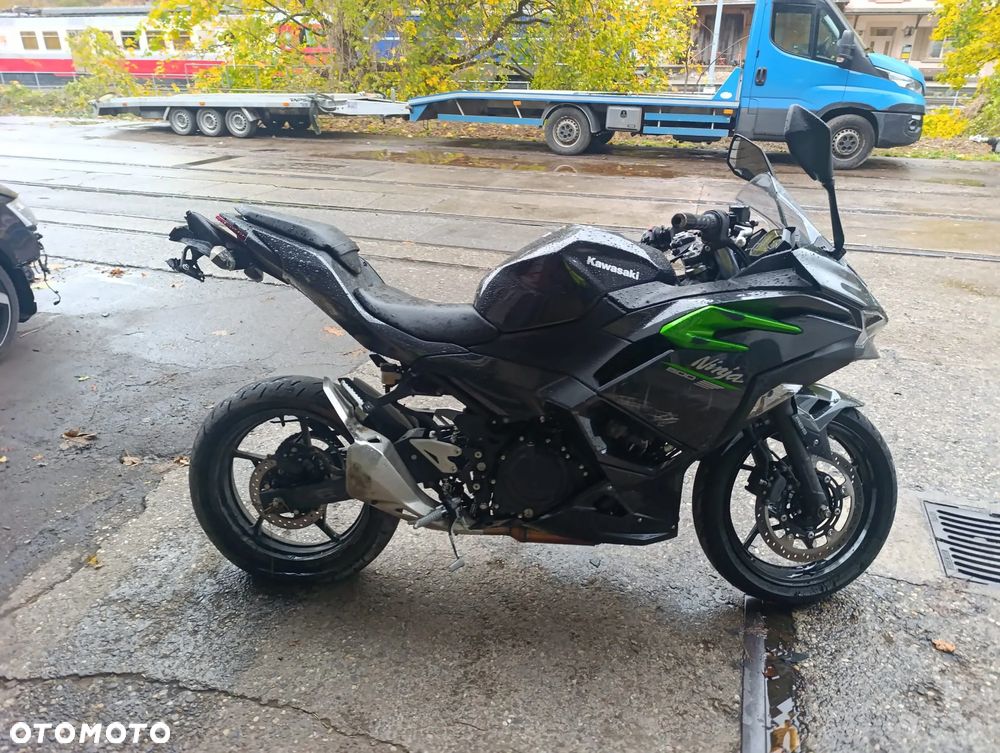 Kawasaki Ninja - 3