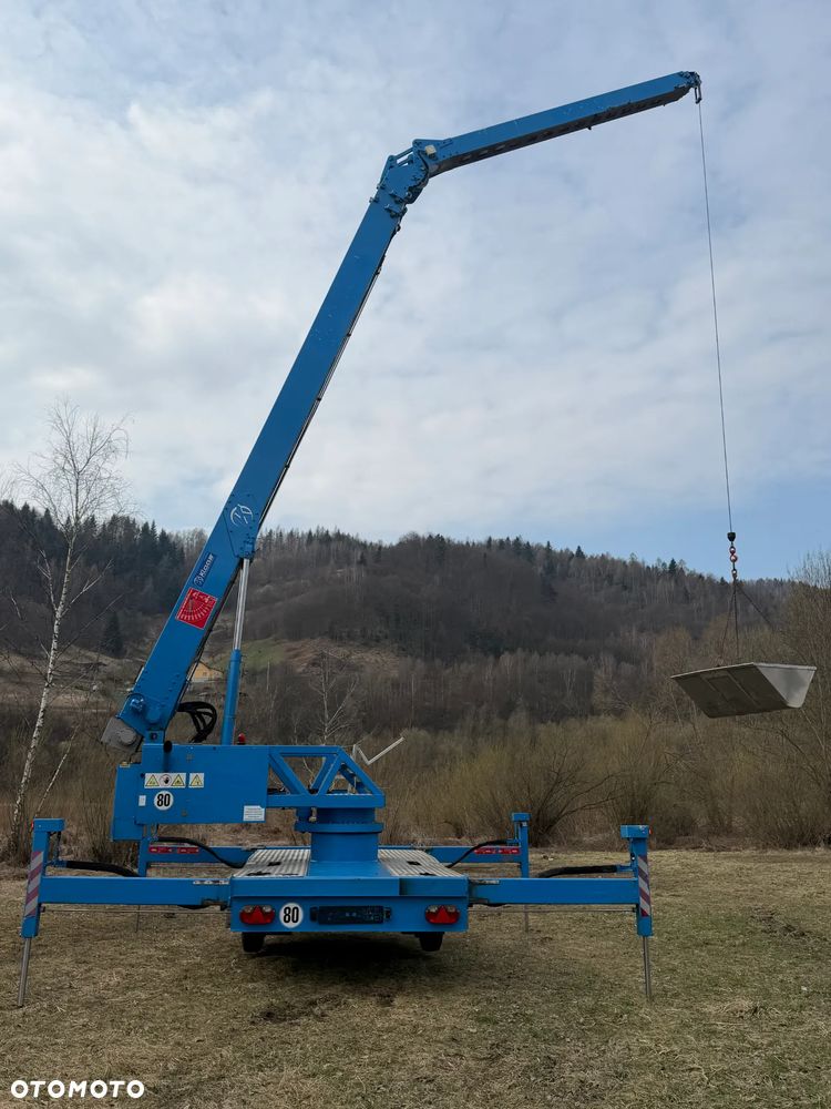 KLAAS K21/31TSR Dźwig Dekarski żuraw zwyżka podnośnik 31m. udźwig 1800kg max. Silnik Yanmar 3cyl. Kosz pojemnik. Dźwig Sterowany całkowicie zdalnie z pilota. Do 3,5 tony Transportowanie samochodem osobowym! Podwieszana oś Hydr. Własny Napęd Hydr. na 2 koła w terenie. Maszyna jak Nowa 2 tyś mtg. 2015r. Po serwisach Dekra. Sprowadzona z Norwegii. Nie różni się od nowej z salonu. Pełna Hydraulika w maszynie. Najbogatsza wersja. OKAZJA  230volt. Zero zużycia! - 35