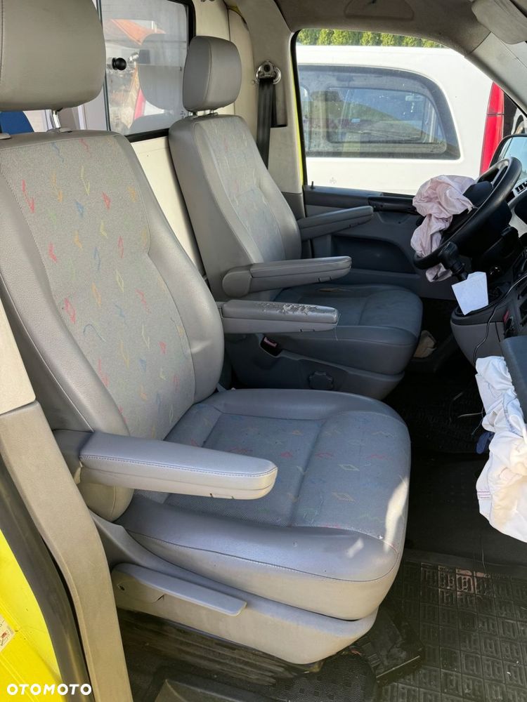 VW T5 T6 03-17r fotele pojedyncze z podłokietnikiem L i P - 1