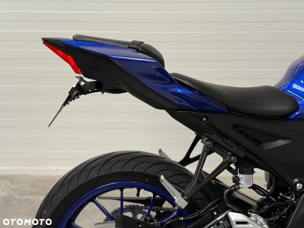 Yamaha YZF - 18