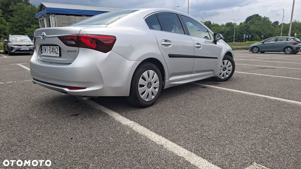 Toyota Avensis - 5