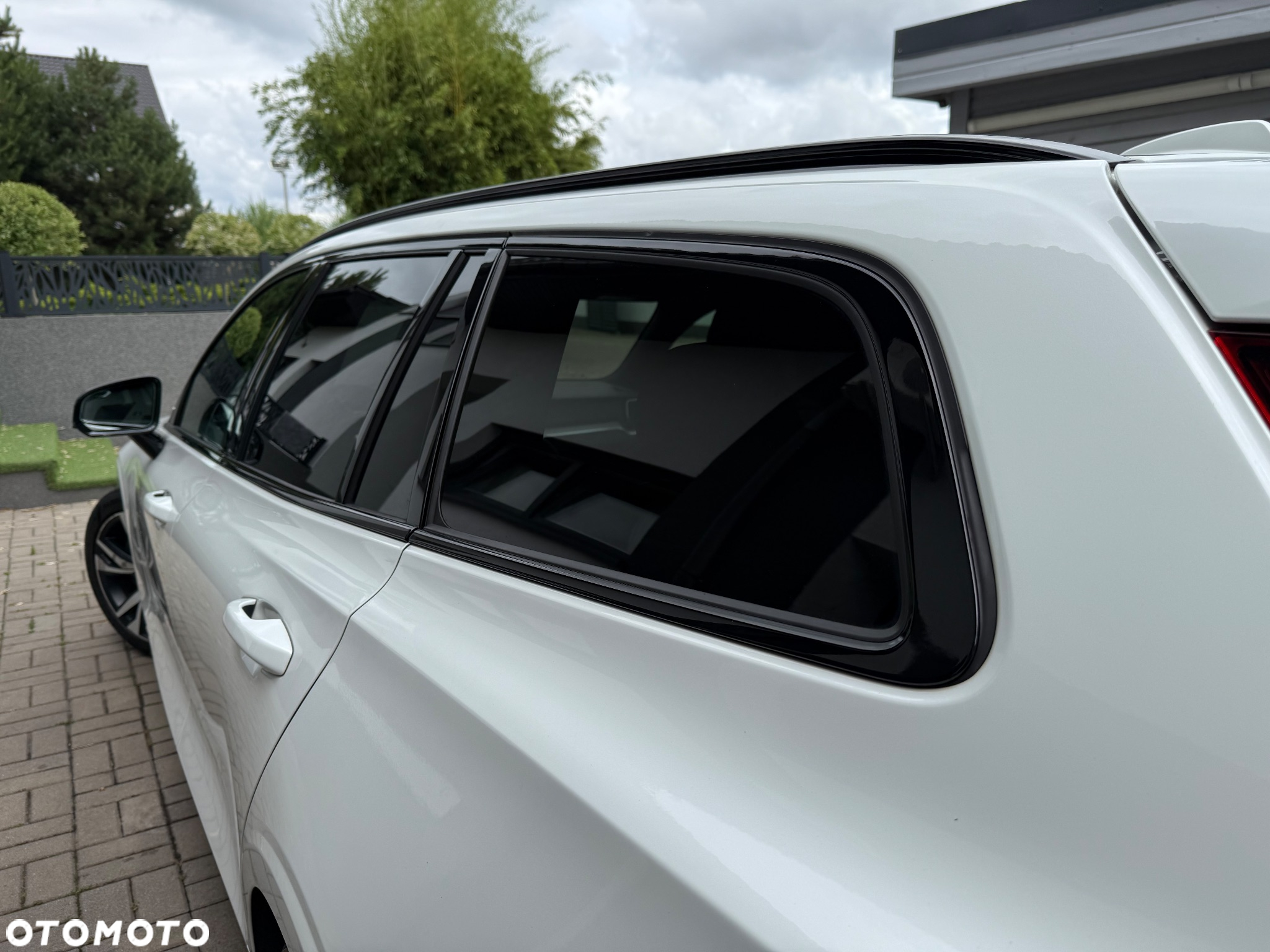 Volvo V60 D3 Drive-E R-Design Momentum - 18
