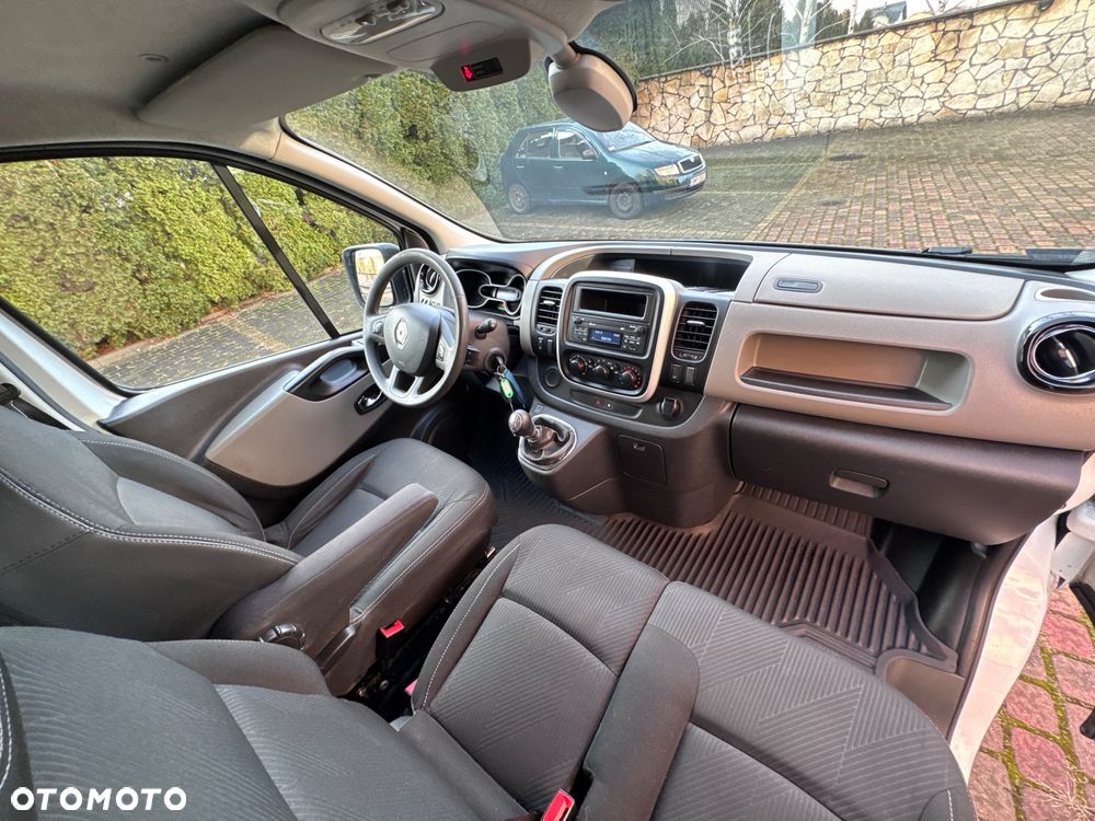 Renault Trafic - 21