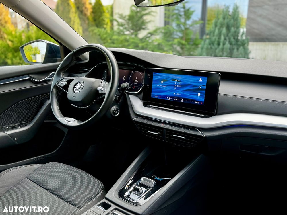 Skoda Octavia 2.0 TDI DSG Ambition - 23