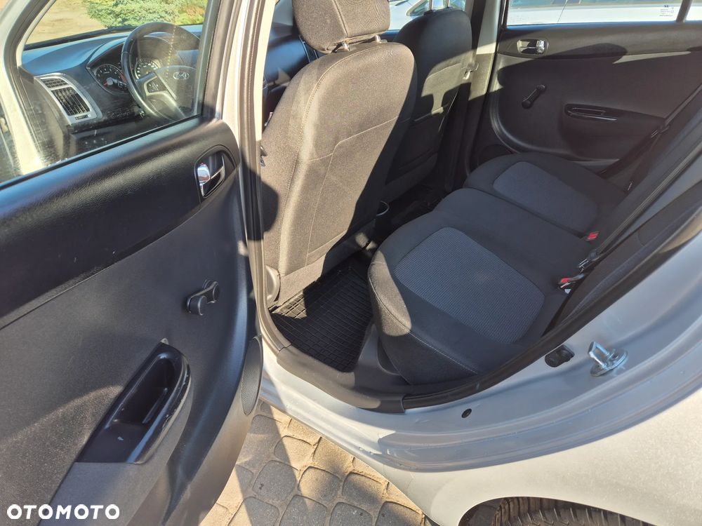 Hyundai i20 - 8