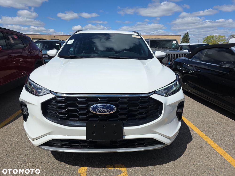 Ford Kuga 2.5 FHEV AWD ST-Line - 2