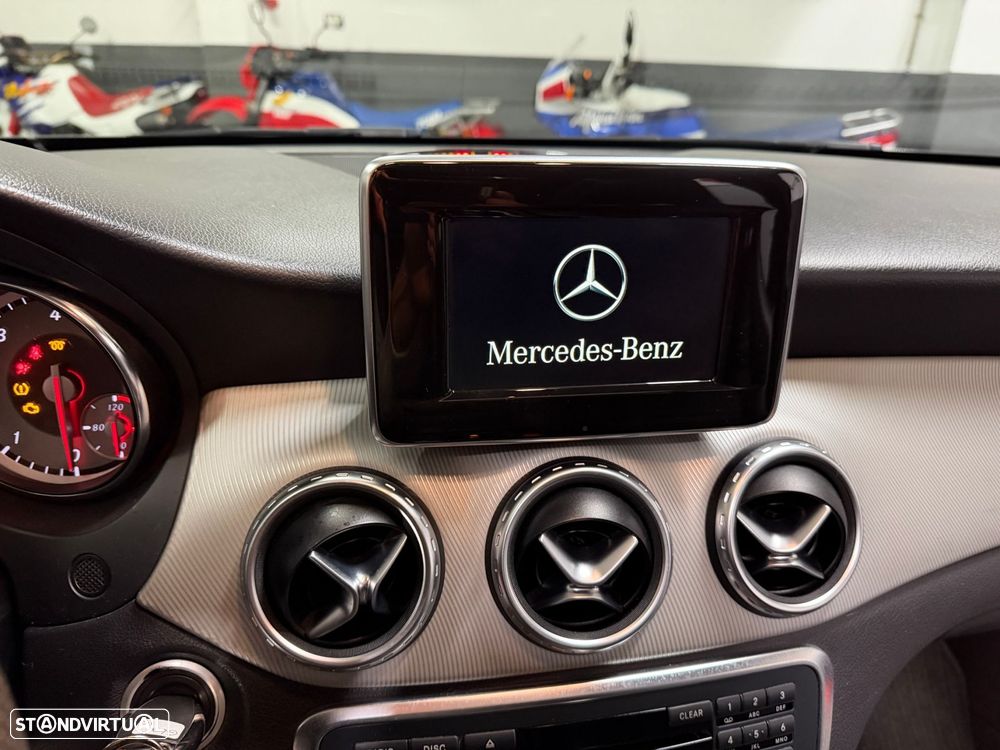Mercedes-Benz GLA 180 CDI Urban - 7