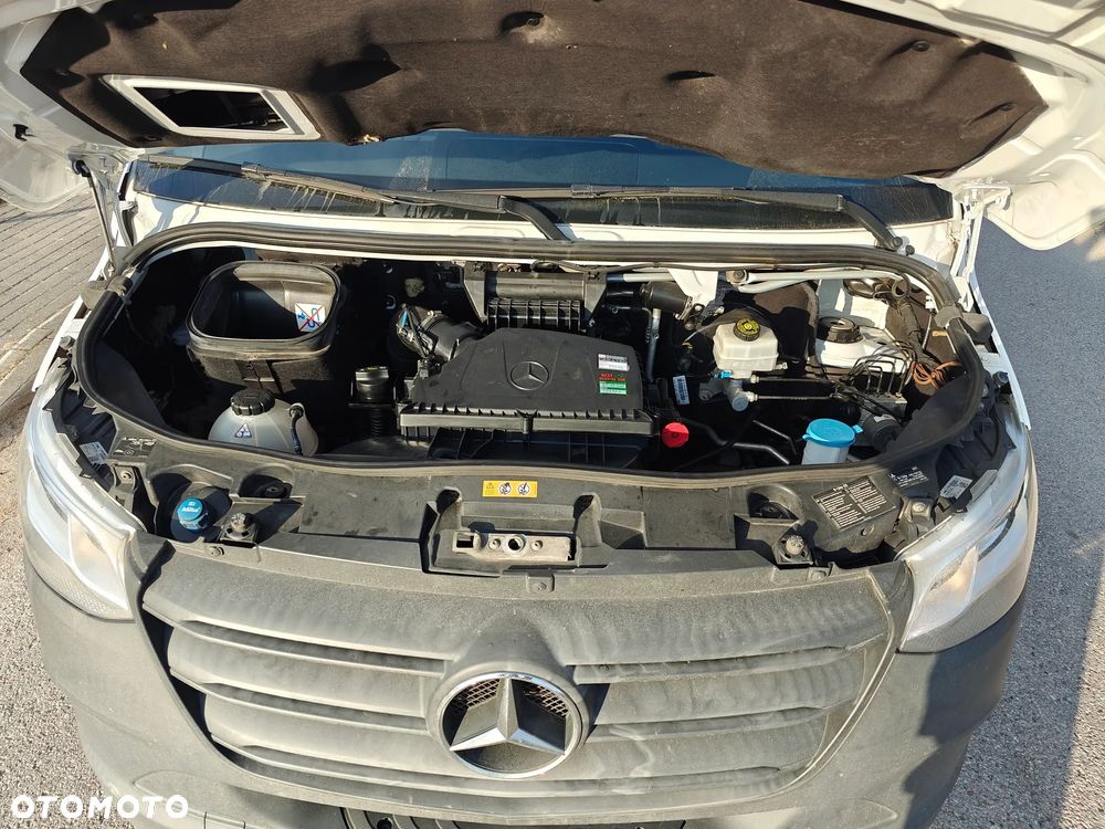 Mercedes-Benz SPRINTER - 10