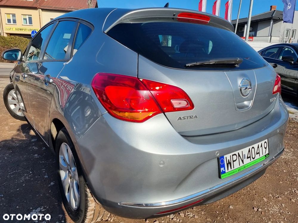 Opel Astra 1.4 Turbo Style - 8