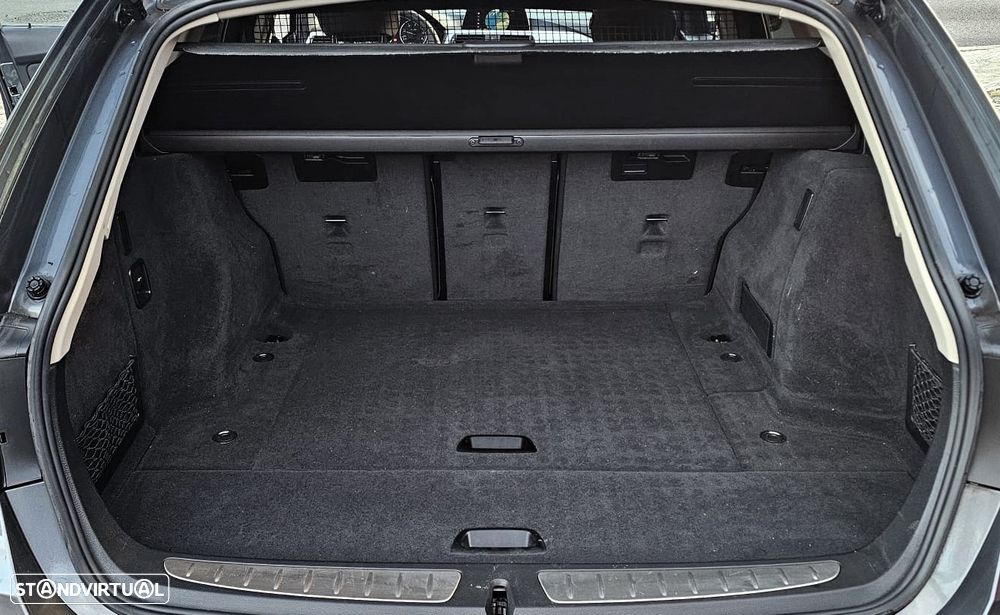BMW 320 d Aut. Sport Line - 17