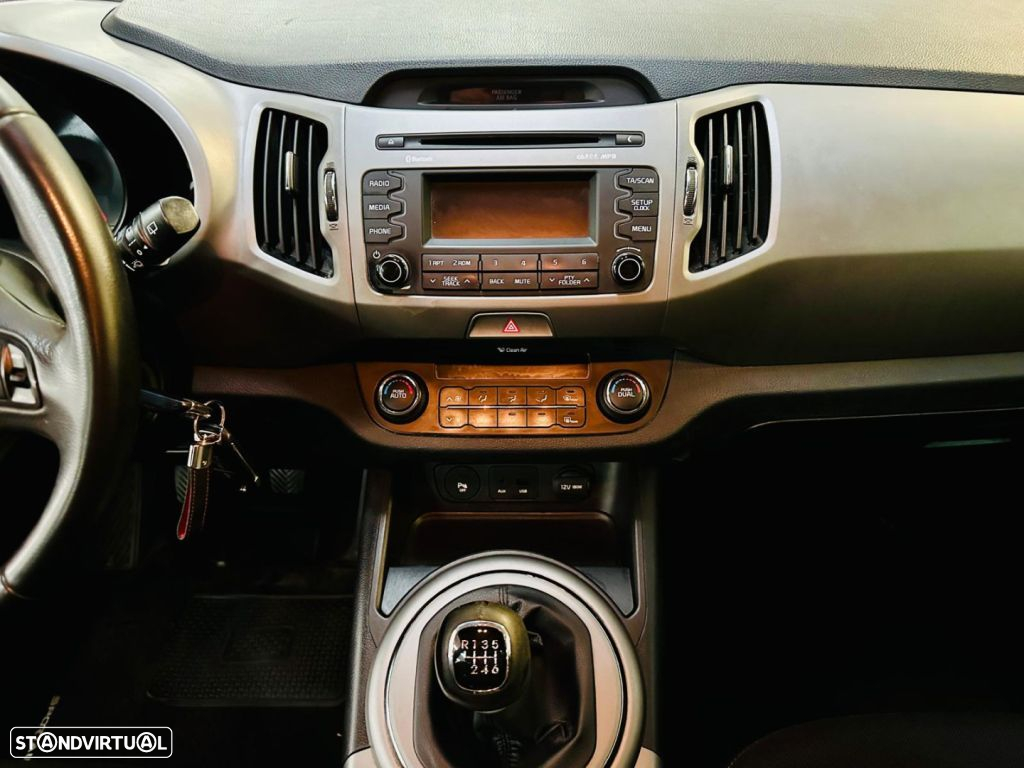 Kia Sportage 1.7 CRDI ISG Silver - 8