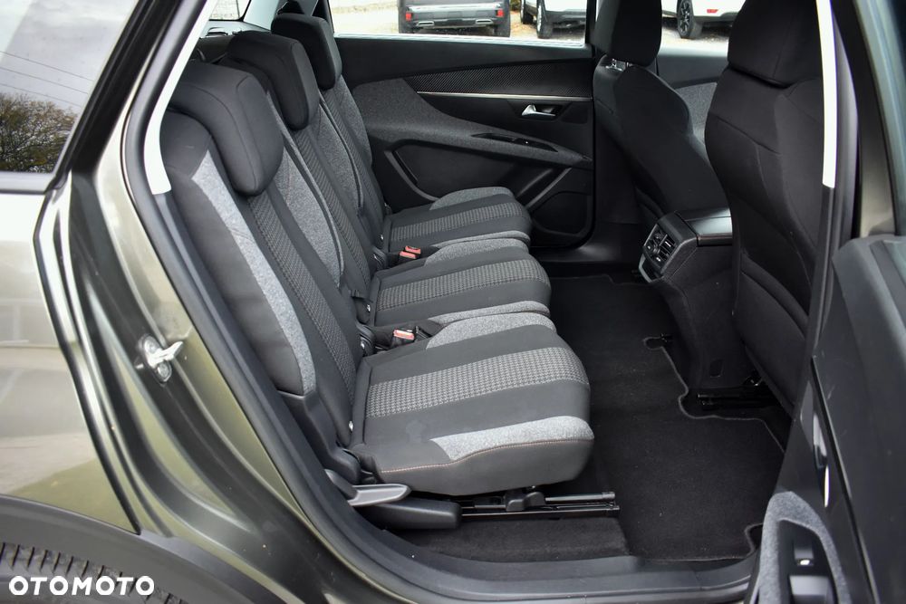 Peugeot 5008 BlueHDi 130 EAT8 Active - 36