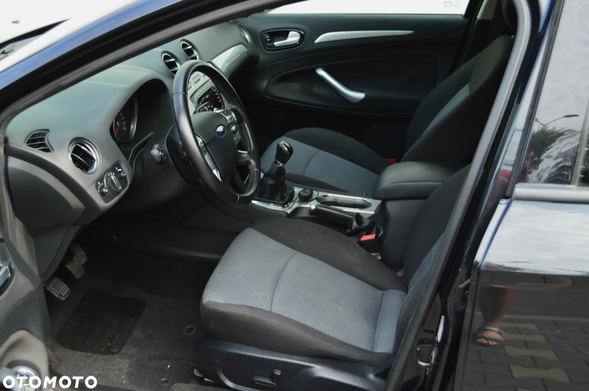 Ford Mondeo - 17