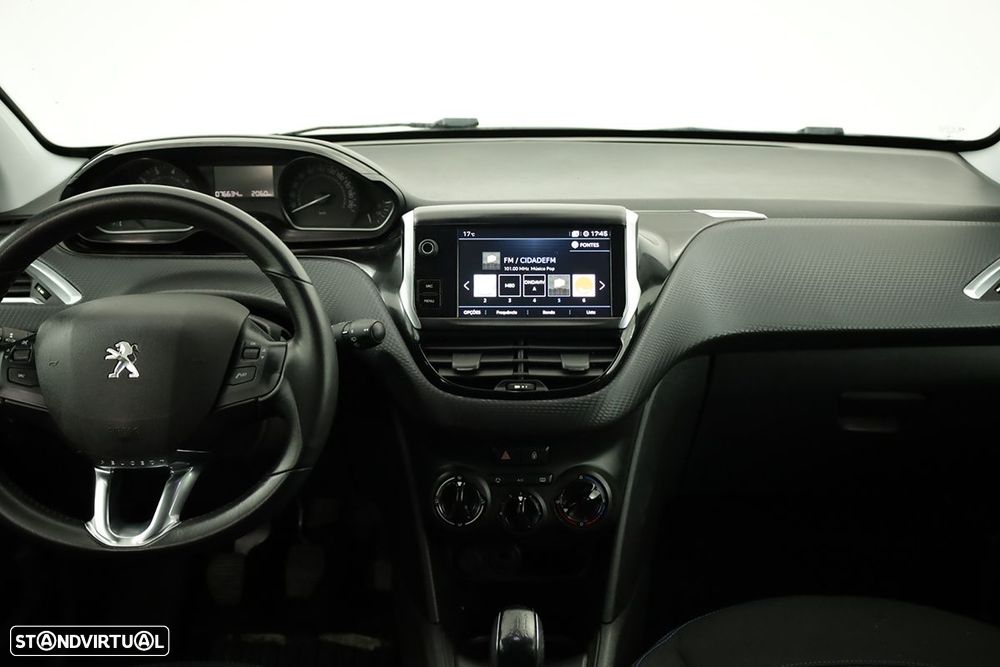 Peugeot 208 1.2 PureTech Signature - 9