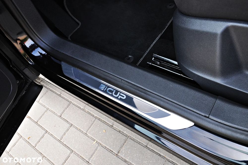 Volkswagen Tiguan 2.0 TDI DPF BlueMotion Technology Cup Sport & Style - 35