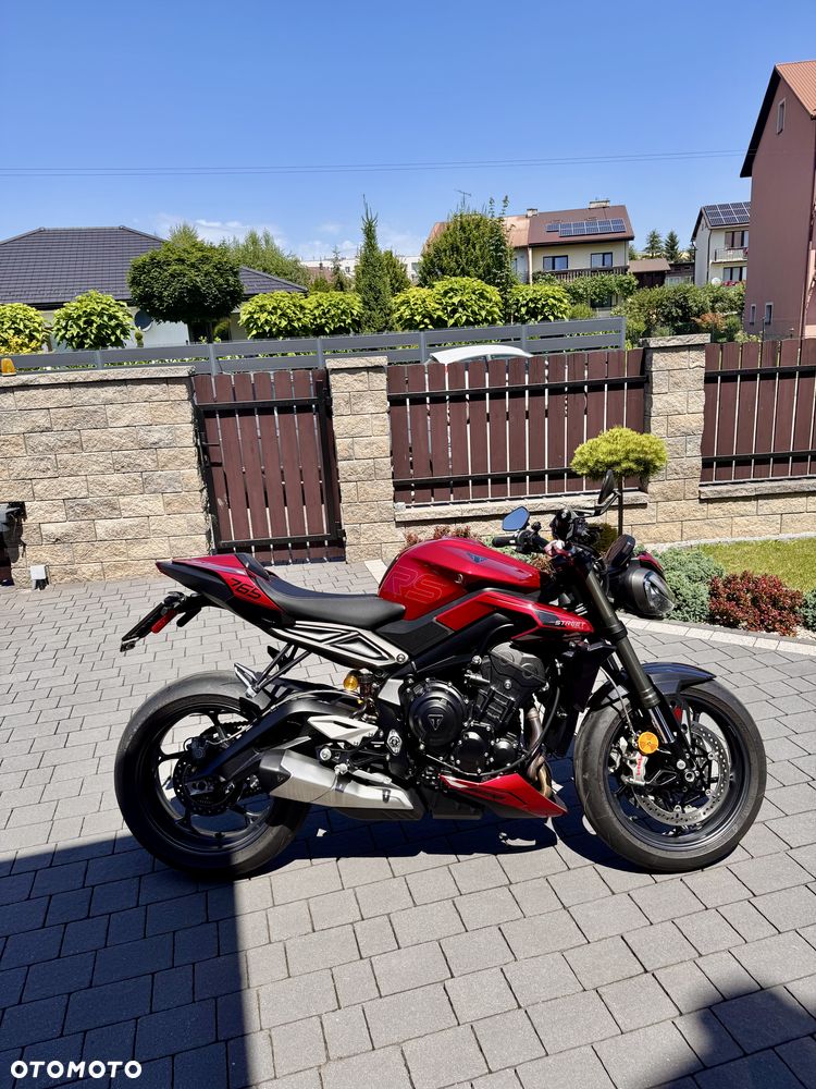 Triumph Street Triple - 7