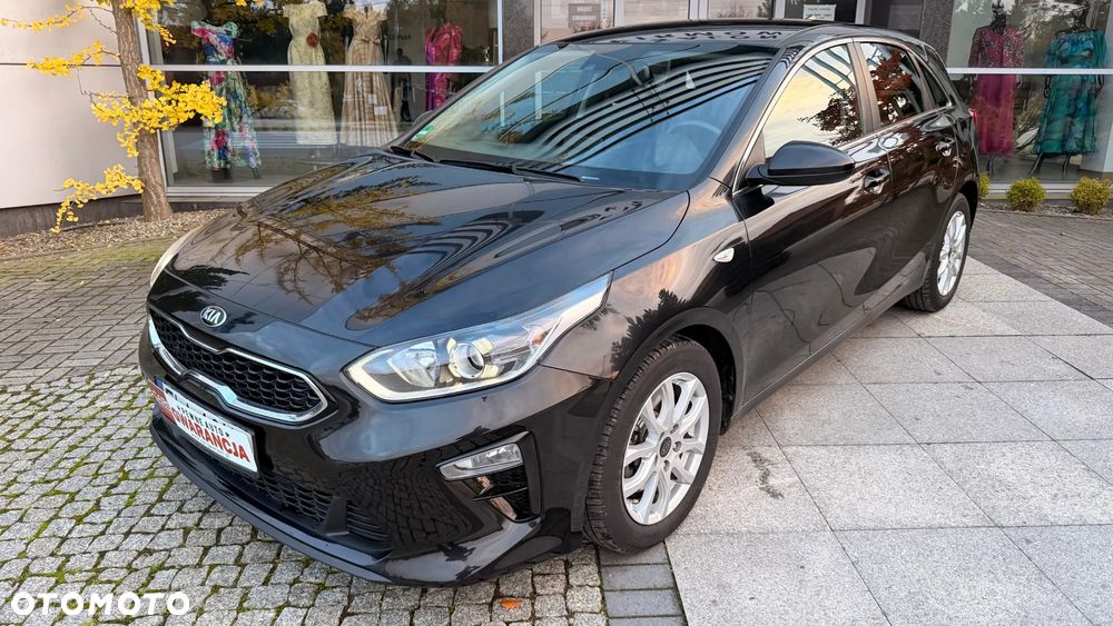 Kia Ceed - 27