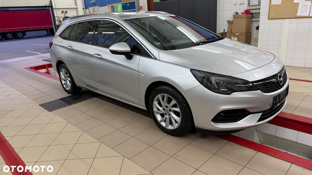 Opel Astra 1.5 D Start/Stop 120 Jahre - 9