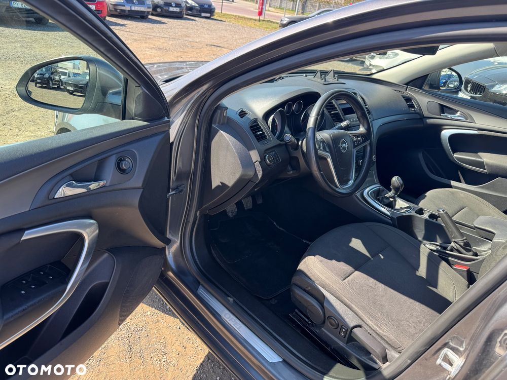 Opel Insignia 2.0 CDTI - 18