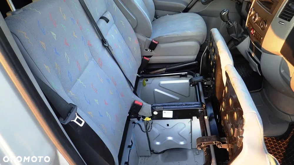 Volkswagen Crafter - 11