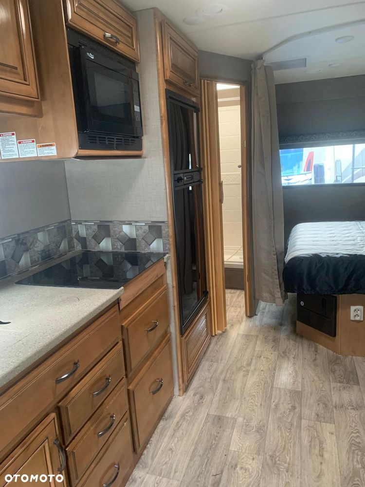 Mercedes-Benz Sprinter - 20