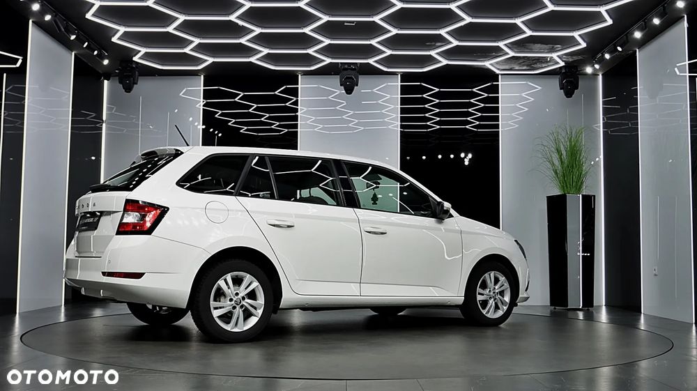 Skoda Fabia 1.0 Ambition - 9