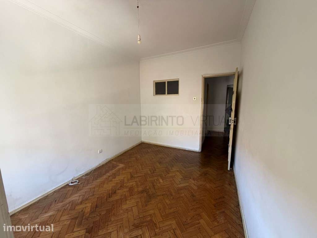 Arrenda-se T2 em Odivelas, perto do metro - Grande imagem: 4/11