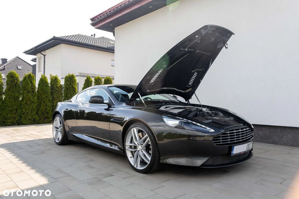 Aston Martin DB9 Touchtronic - 4
